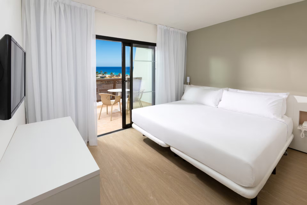 XTRA Double Junior Suite with sea view (full double bed)