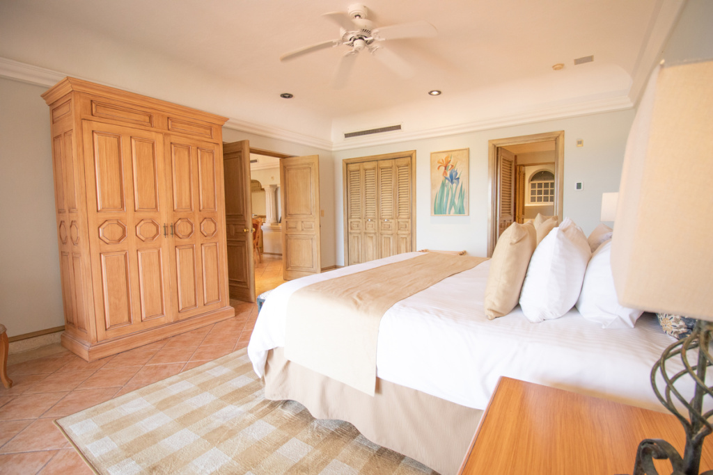 Parlour Double Suite (full double bed)