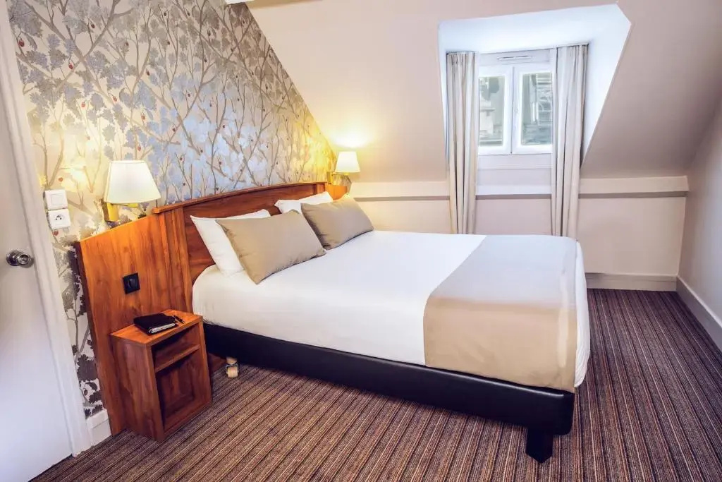 Superior Double room (full double bed)