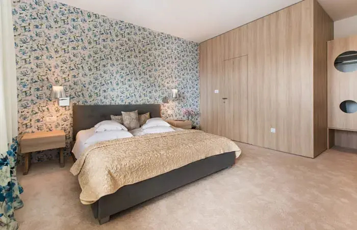 Double Suite with sea view (full double bed)