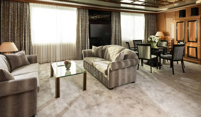 Executive Double Suite (full double bed)