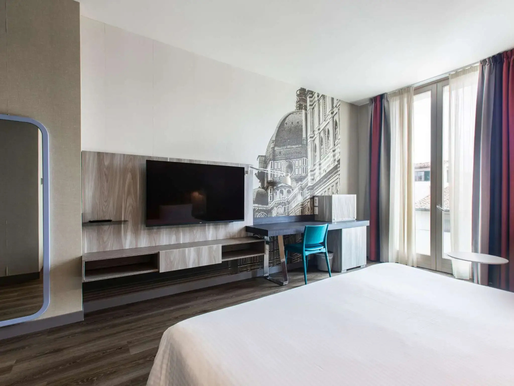 Classic Double room (full double bed)