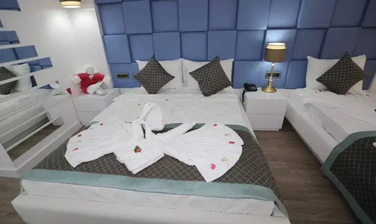 Elips Royal Hotel & SPA Room Type - Standard Triple Room