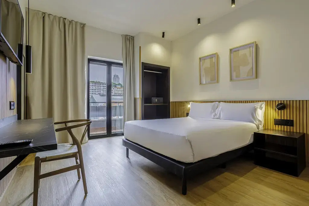 Superior Double room (full double bed)