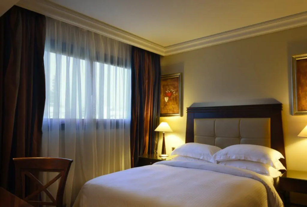 Raouche Arjaan by Rotana Hotel - Chambres