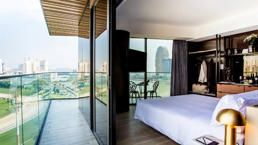 Double Suite (full double bed)