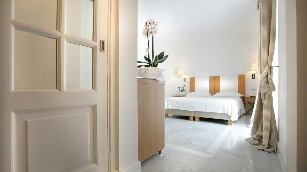 Fashion Double room (full double bed)