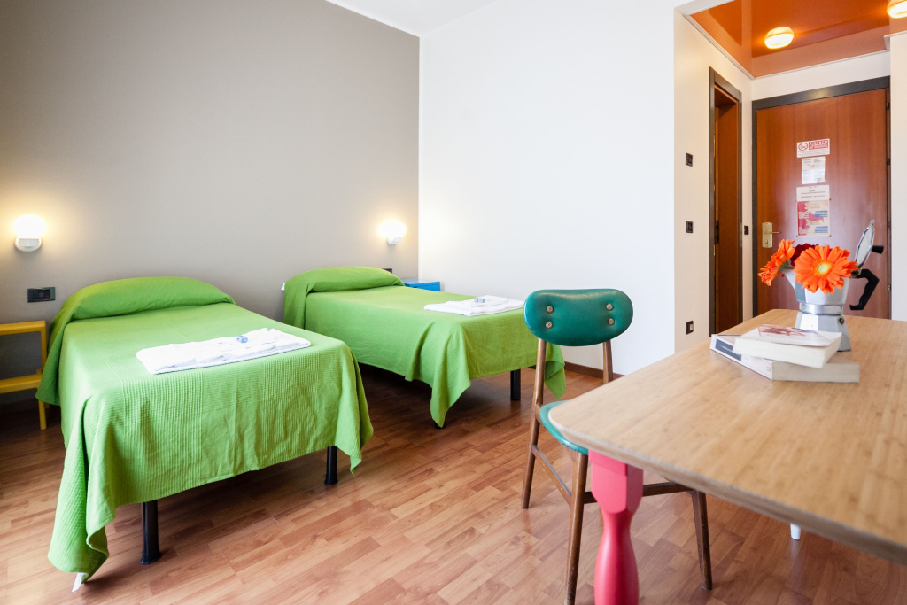 Double room (twin beds)