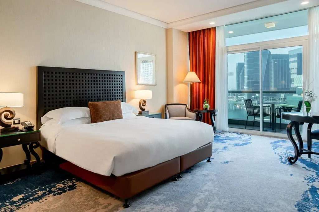 Beach Rotana Hotel — фото