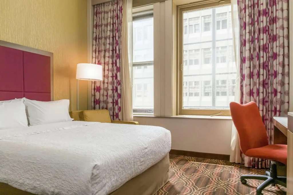 Hampton Inn Majestic Chicago Theatre District - Chambres