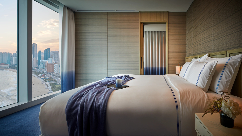 Premier Double Suite with ocean view (full double bed)