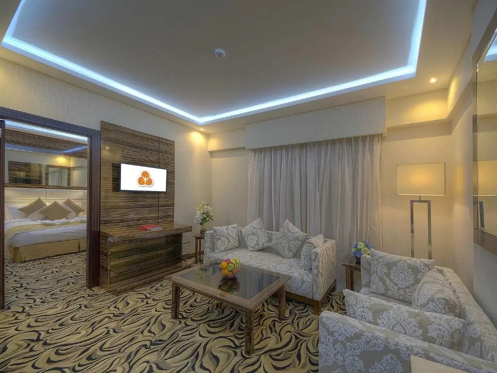 Lobby & Reception