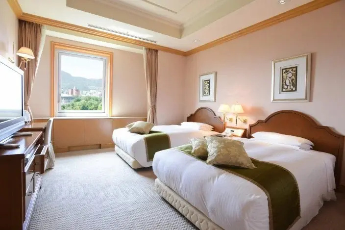 Double Imperial Suite (twin beds)