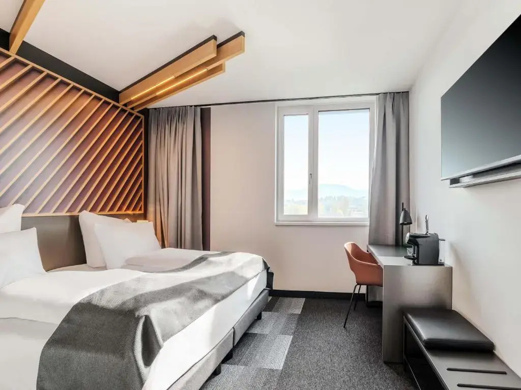 Superior Double room full double bed