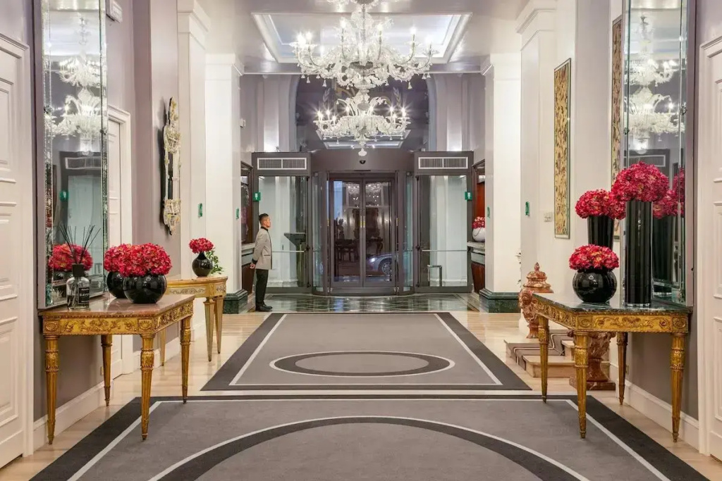 Savoy Hotel - Général