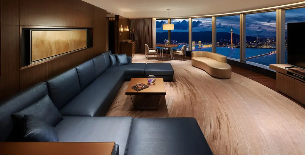 Premium Suite
