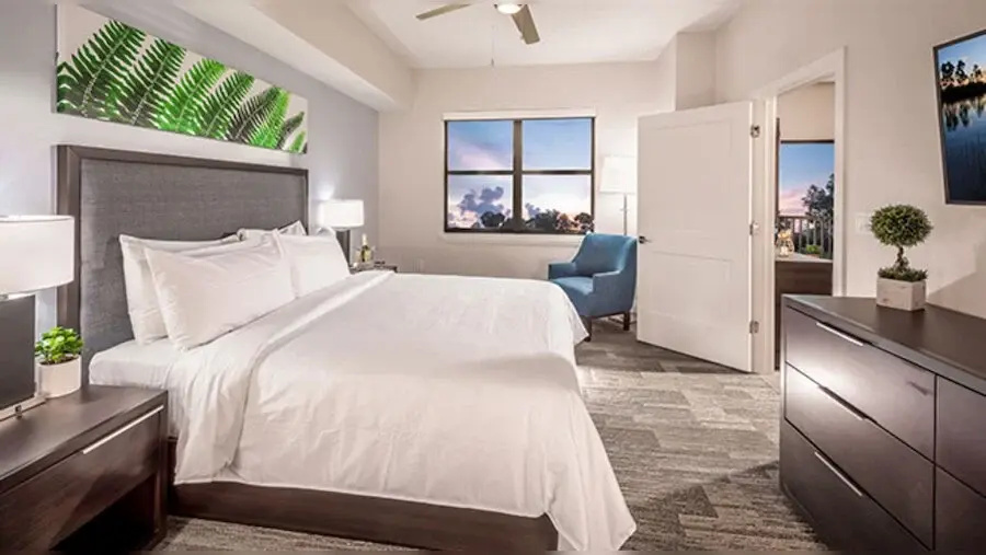 3 Bedrooms Grove Condo
