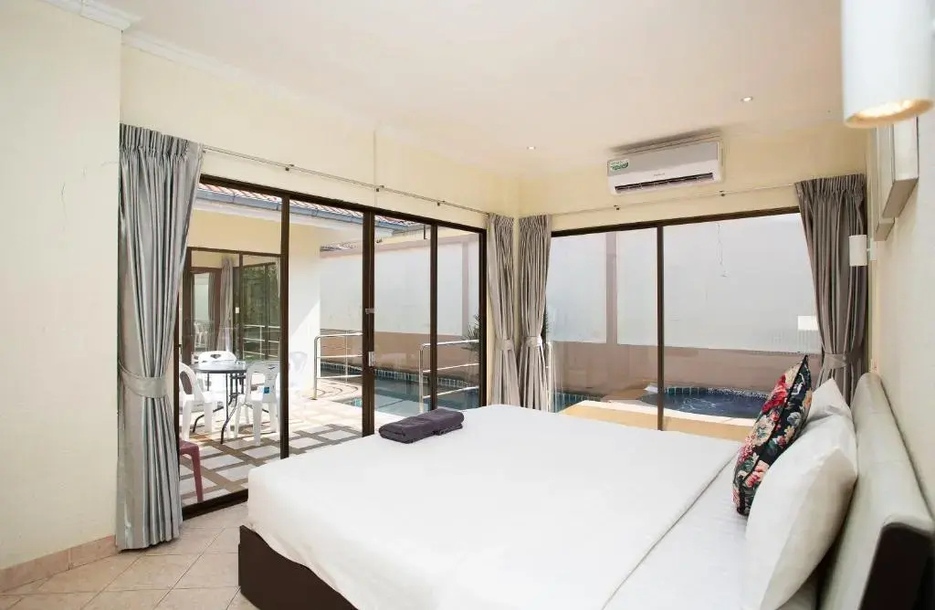2 Bedrooms Superior Villa