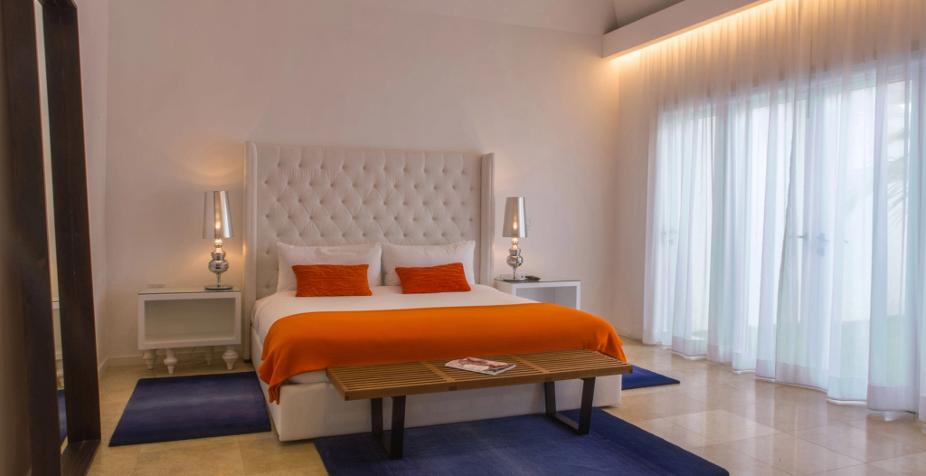 2 Bedrooms Villa