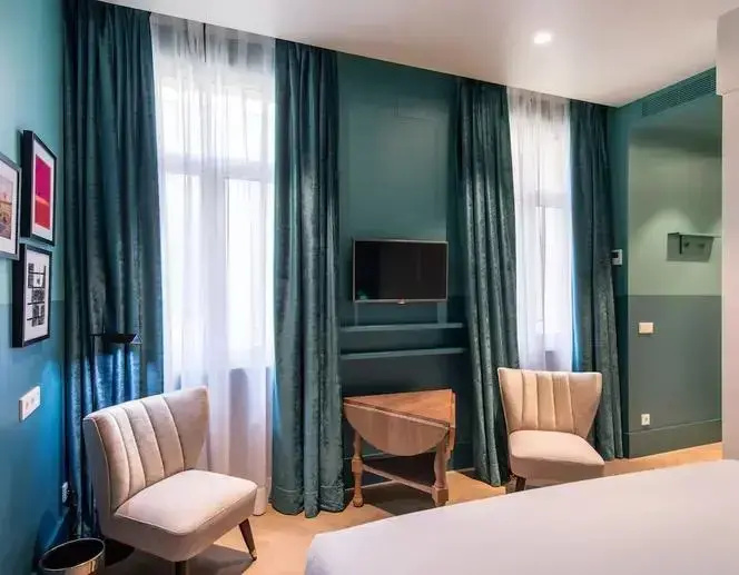 Two Connecting room