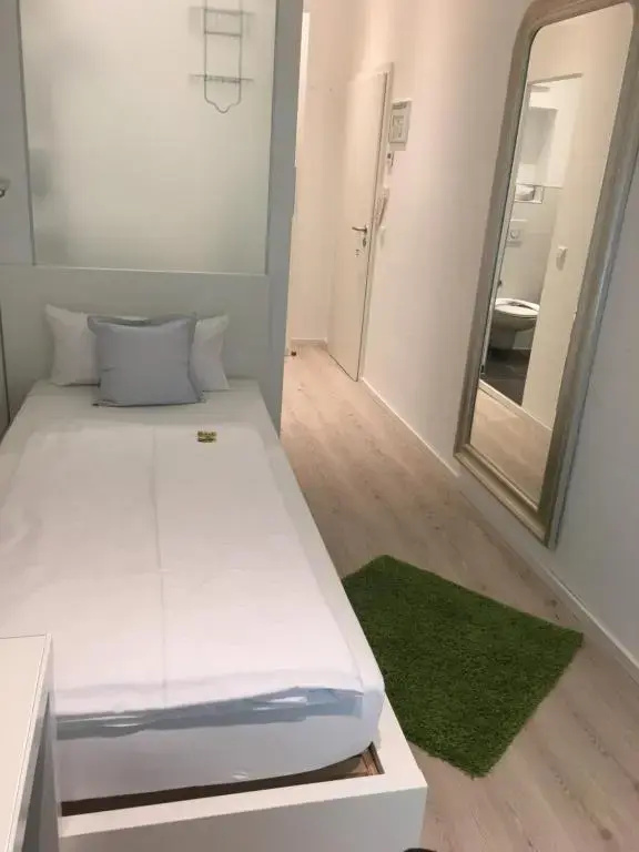 Economy Single room