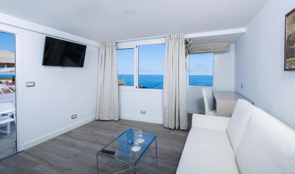 Hotel Monopol - Chambres