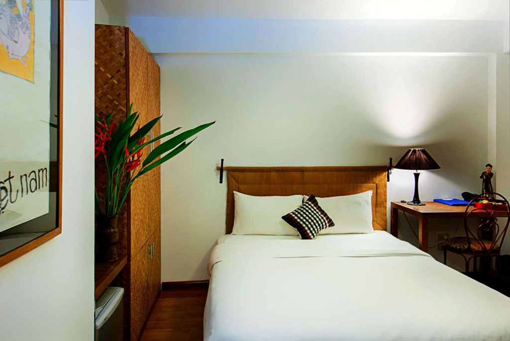 Lemongrass Double room (full double bed)