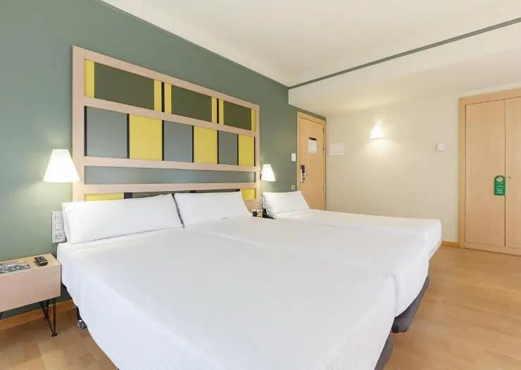 Ciutat de Barcelona Hotel - Chambres