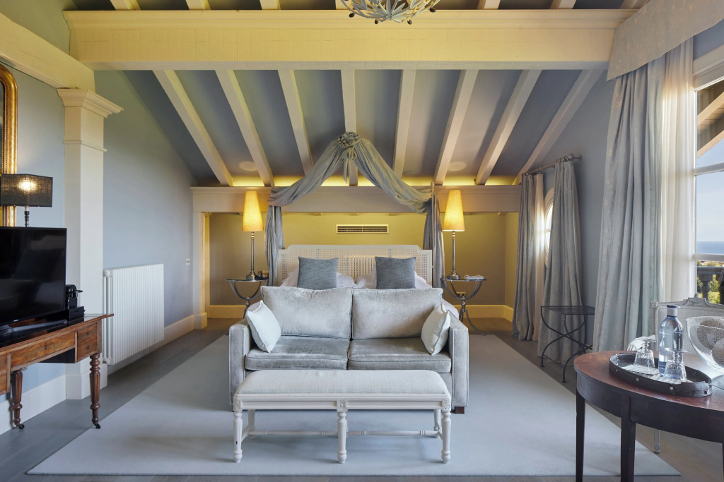 Getaria Double Suite with sea view (full double bed)