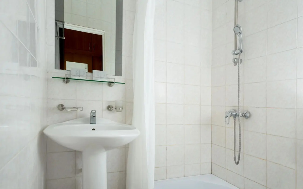 Двухместный номер Standard с видом на море 2 отдельные кровати в Знание