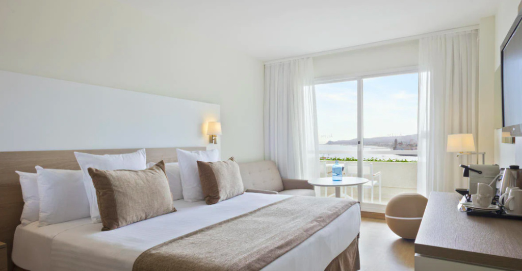 Grand Double Suite (full double bed)