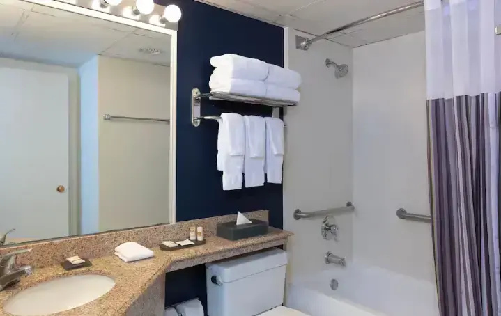 La Quinta Inn & Suites by Wyndham Secaucus Meadowlands - Chambres