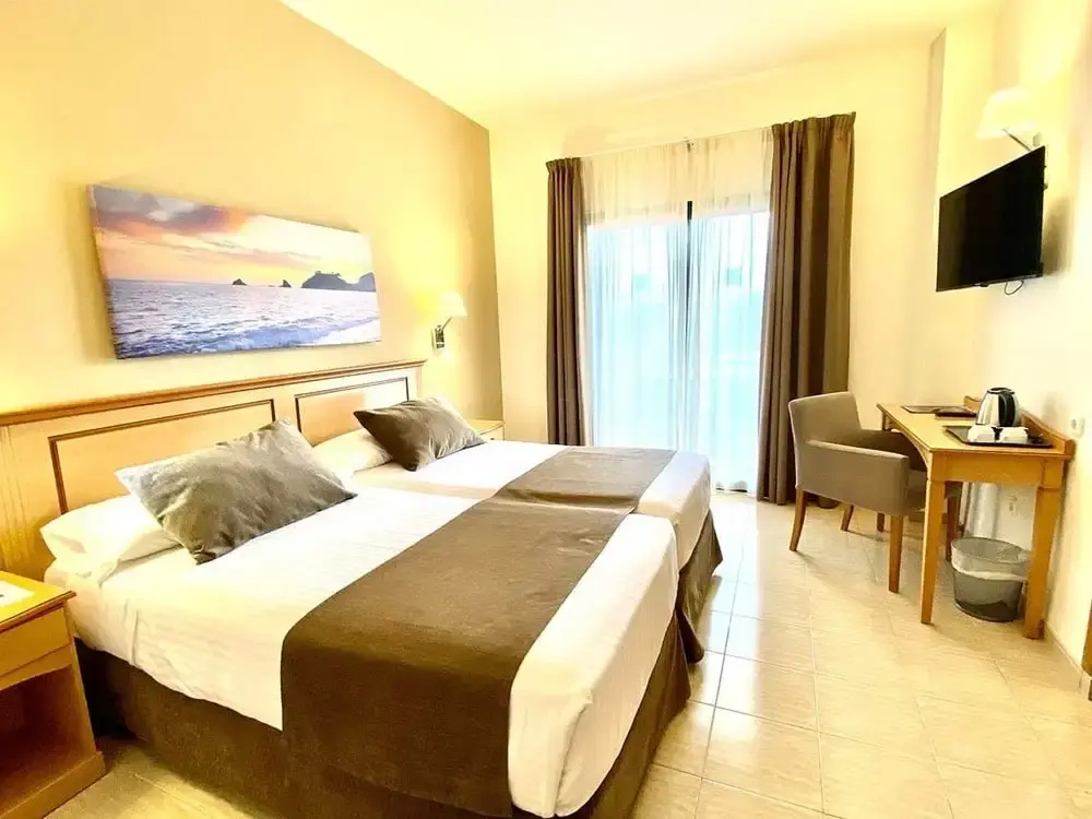 Double room (twin beds)