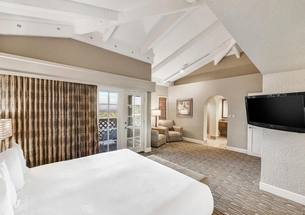 1 Bedroom Signature Double Suite (full double bed)