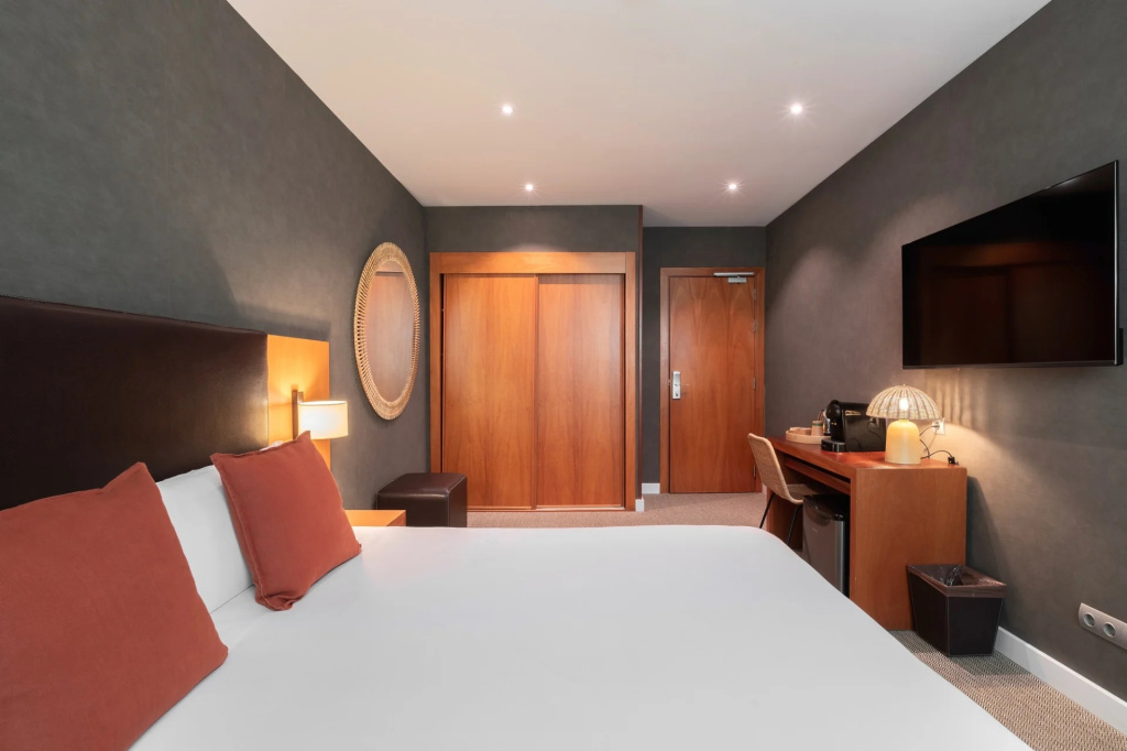 Hotel Acta Sant Just - Chambres