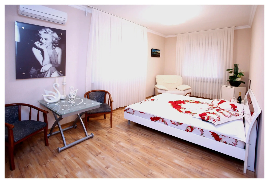 Comfort Double room (full double bed)