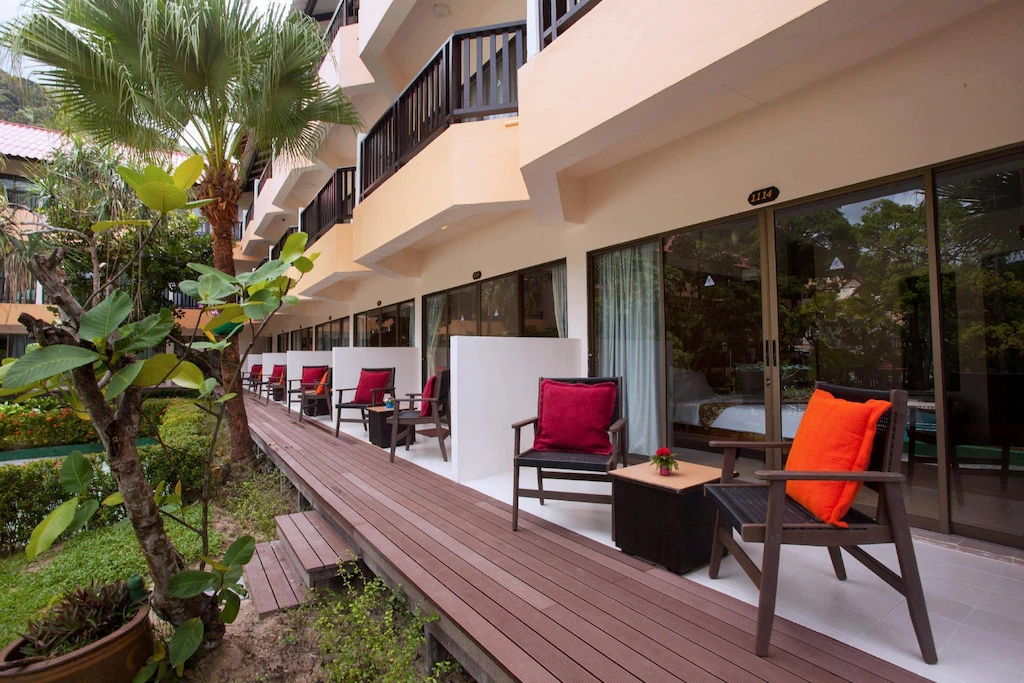 Трёхместный номер Plus Family в Patong Lodge Hotel