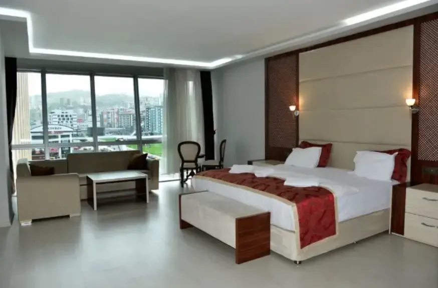 Double Suite (full double bed)