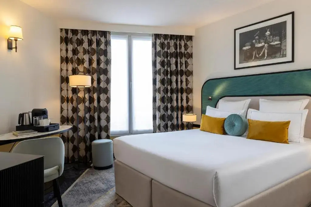 Hotel Aiglon 56