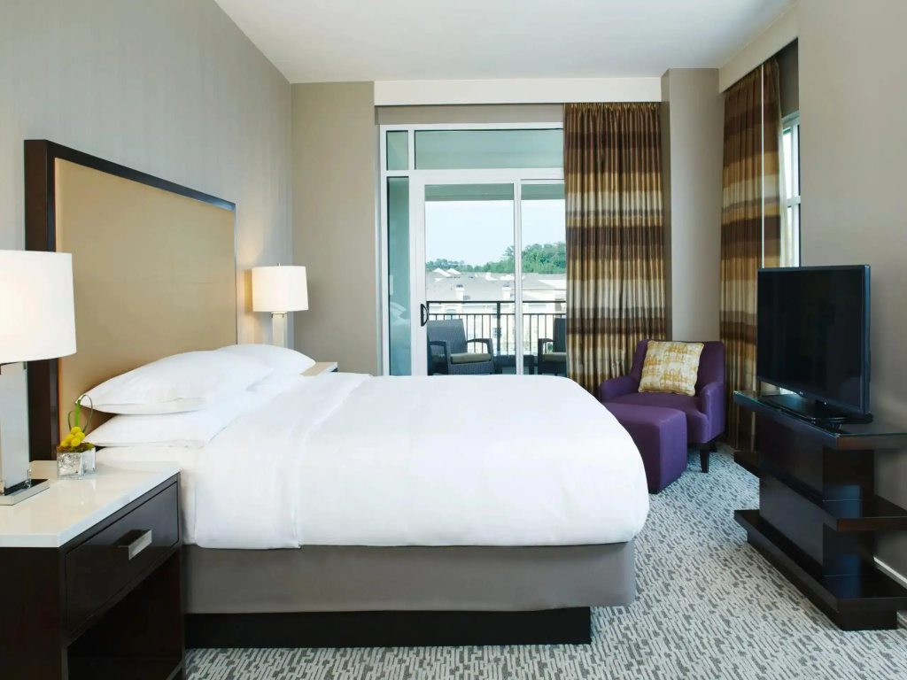 Double Villa Suite full double bed