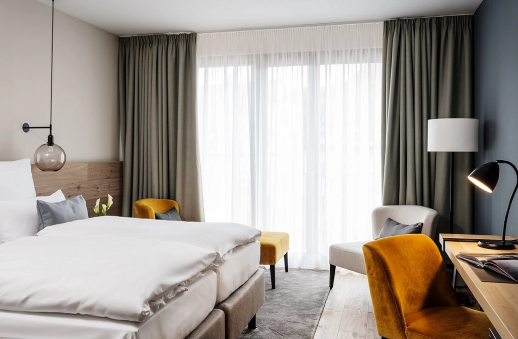 Deluxe Double room (full double bed) (bed type is subject to availability)