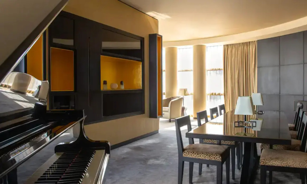 Jumeirah Emirates Towers