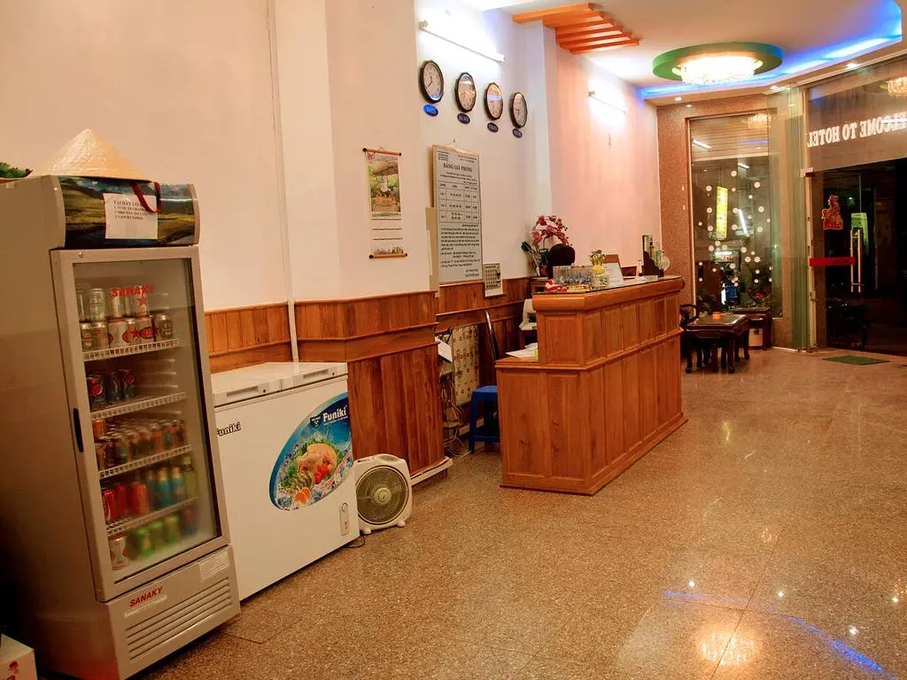 Food & Beverage