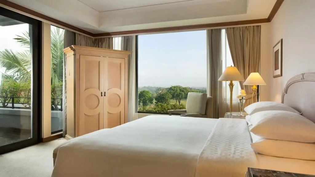 Executive Regency Double Suite (full double bed)