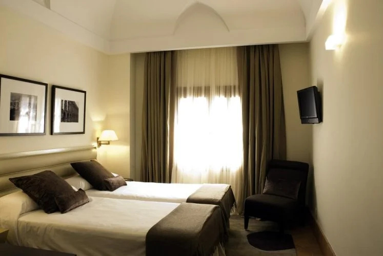 Hotel San Antonio El Real - Chambres