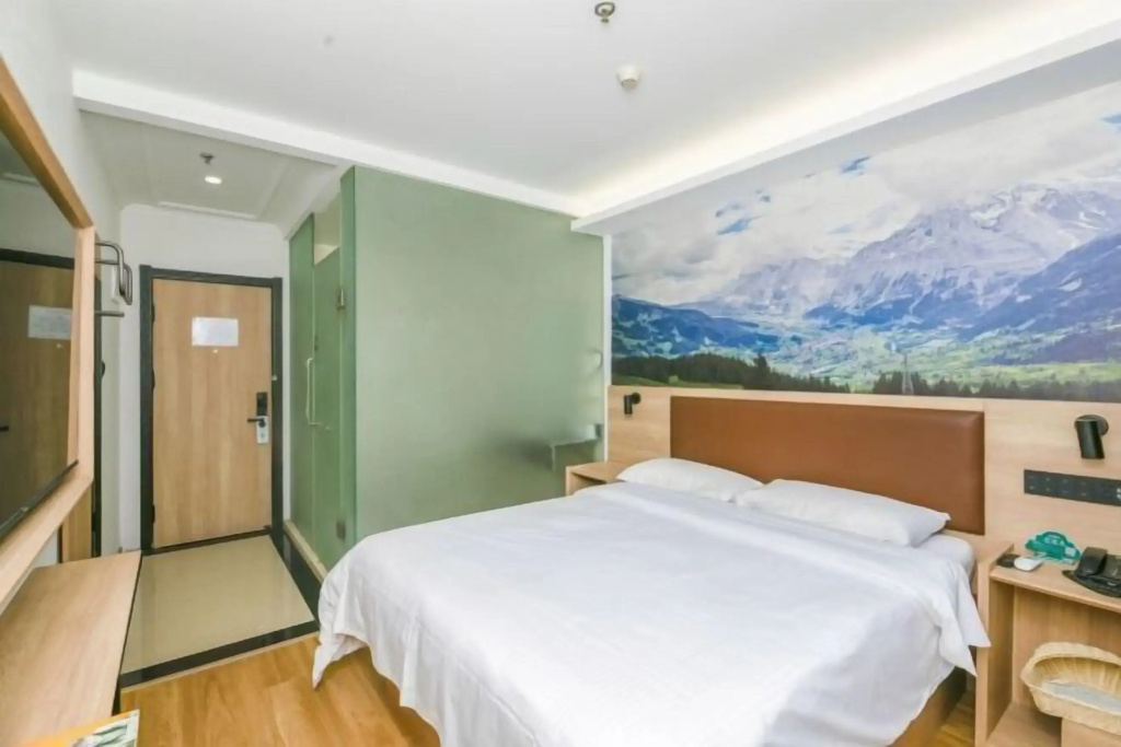 Superior Double room (full double bed)