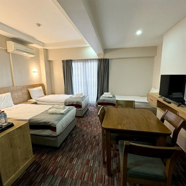 Standard Triple Family room
