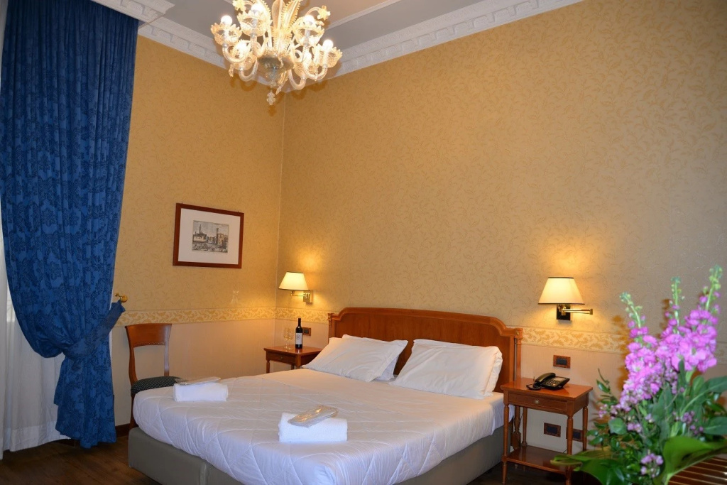 Strozzi Palace Hotel - Chambres
