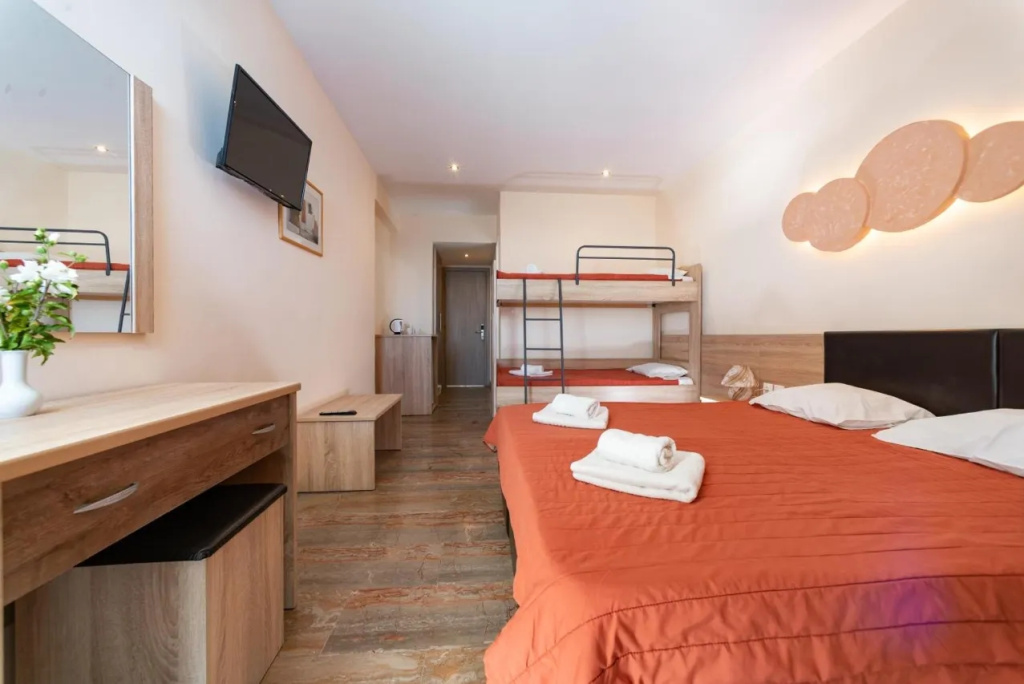 Quadruple room