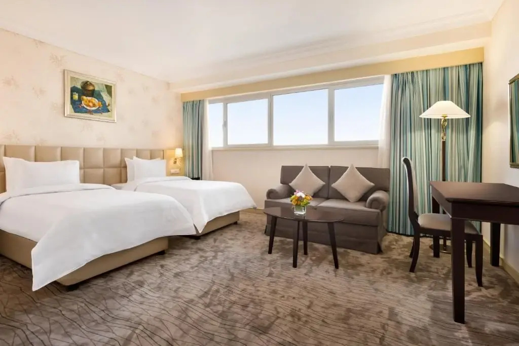 Wyndham Tashkent Room Type - Deluxe 1 King